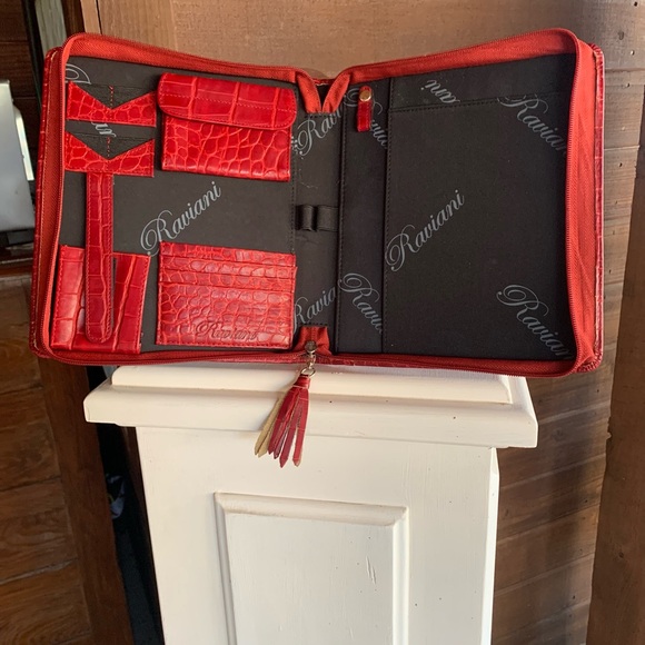 Ravianni Ladies Handbag & Matching Wallet & portfolio - all genuine leather - Picture 13 of 14